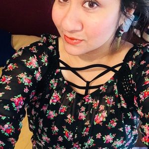 Meet your Posher, Daniela